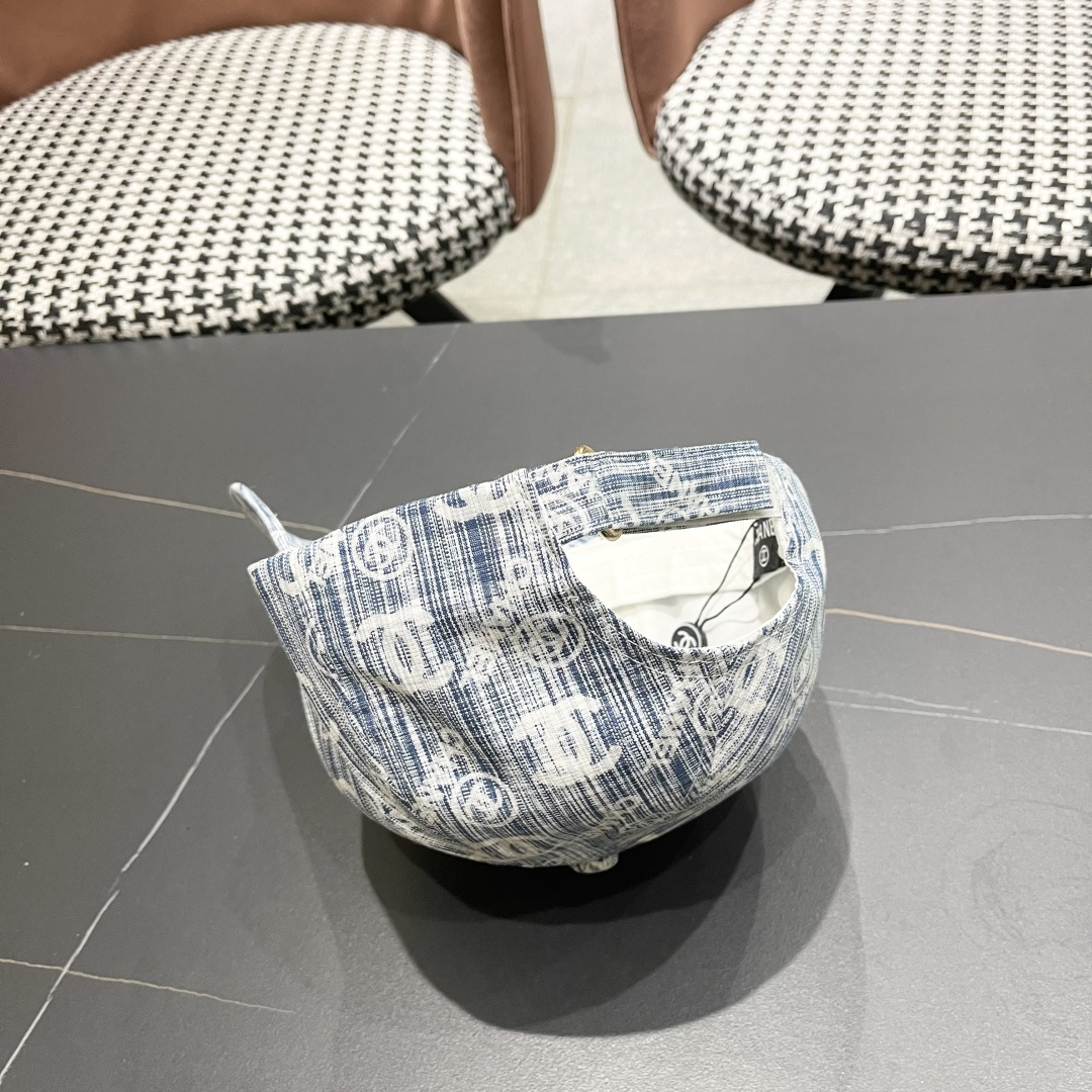  Chanel(香奈儿)新款原单棒球帽， 专柜11开模订制，轻盈透气！质量超赞，基础头围56，贴片可调节