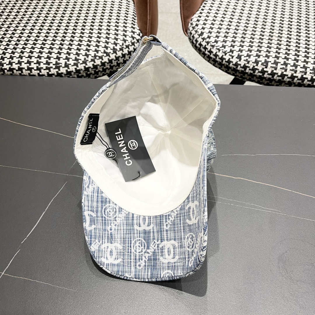  Chanel(香奈儿)新款原单棒球帽， 专柜11开模订制，轻盈透气！质量超赞，基础头围56，贴片可调节