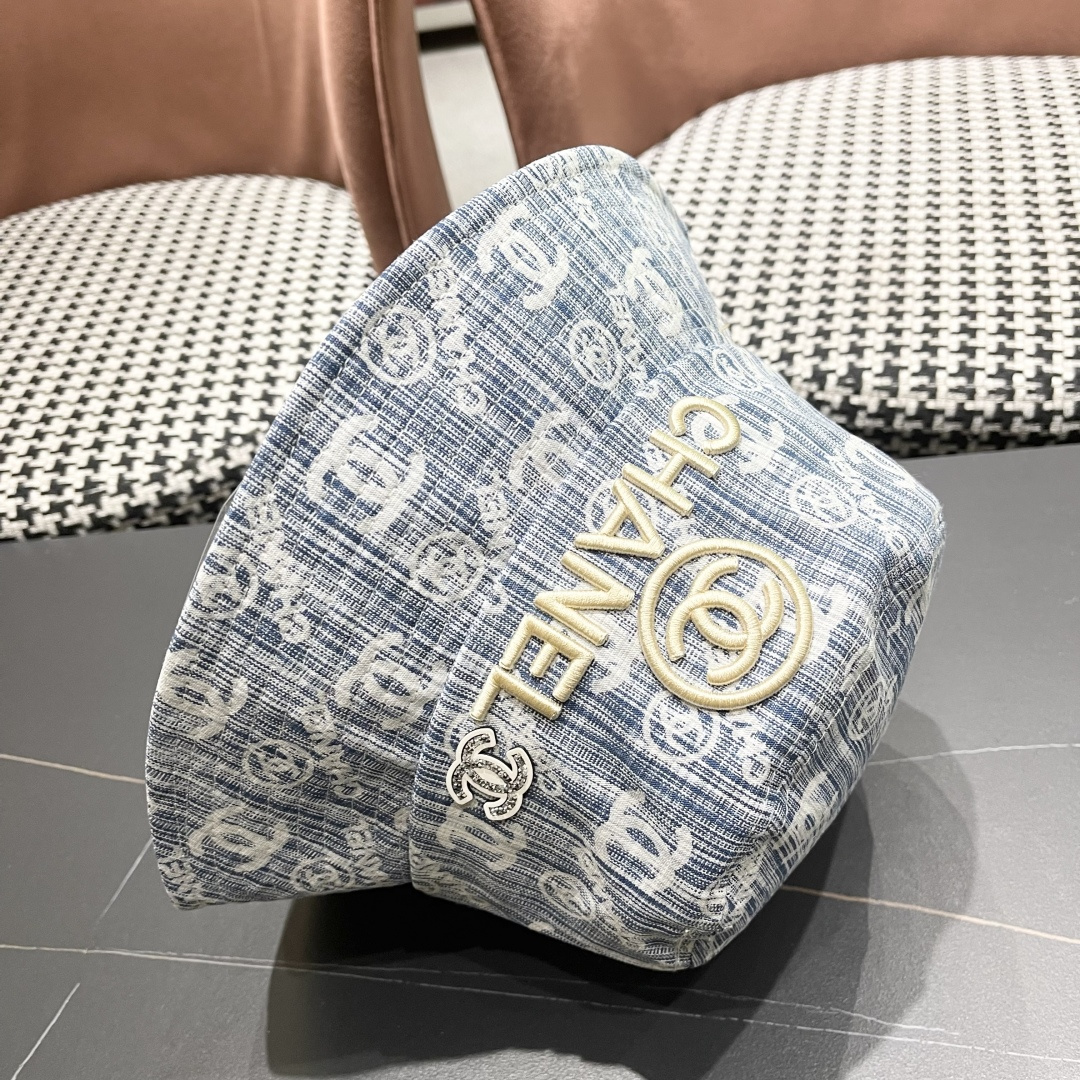  Chanel(香奈儿)新款原单棒球帽， 专柜11开模订制，轻盈透气！质量超赞，基础头围56，贴片可调节