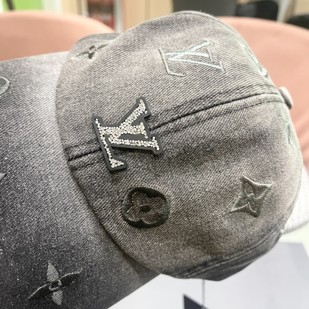 🧢路易威登牛仔棒球帽 LouisVuitton😍2025新款LV棒球帽，重工打造♥️高端大气，百搭款🤗男
