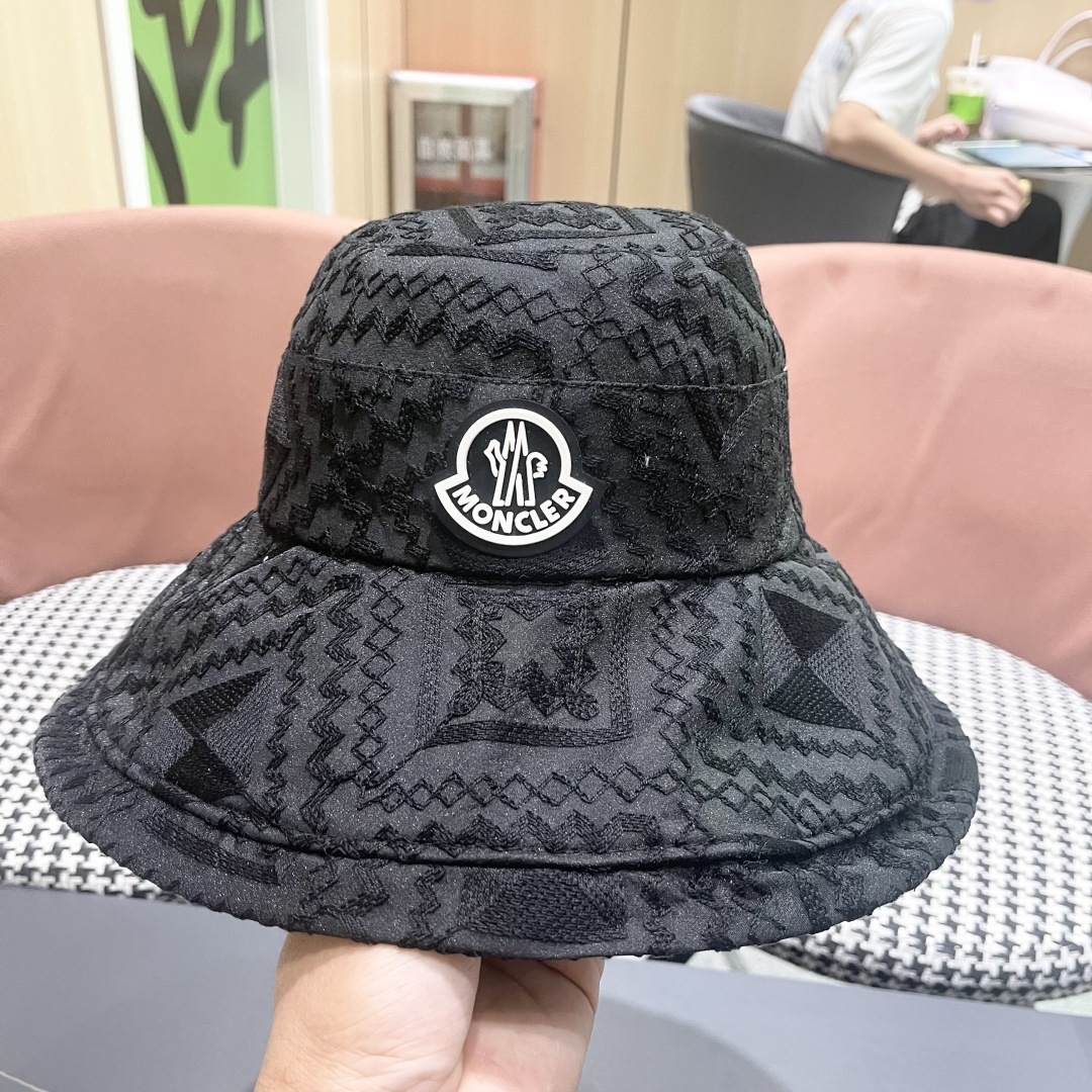  蒙口MONCLER 春夏新款渔夫帽女日系文艺韩版百搭宽