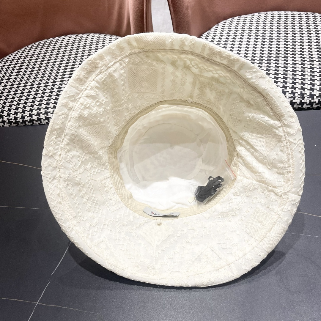  蒙口MONCLER 春夏新款渔夫帽女日系文艺韩版百搭宽