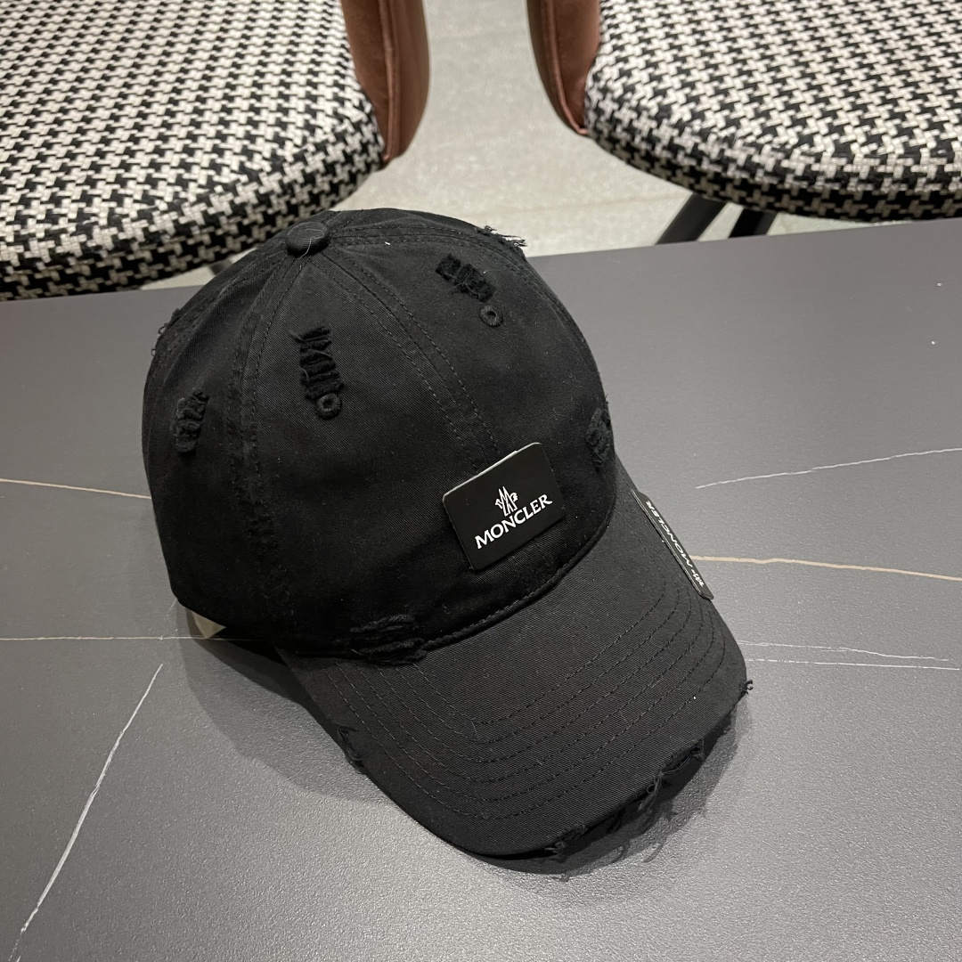  蒙口Moncler🆕2025春款新款个性破洞棒球帽，高品质透气性巨佳，四季佩戴款
男女同款