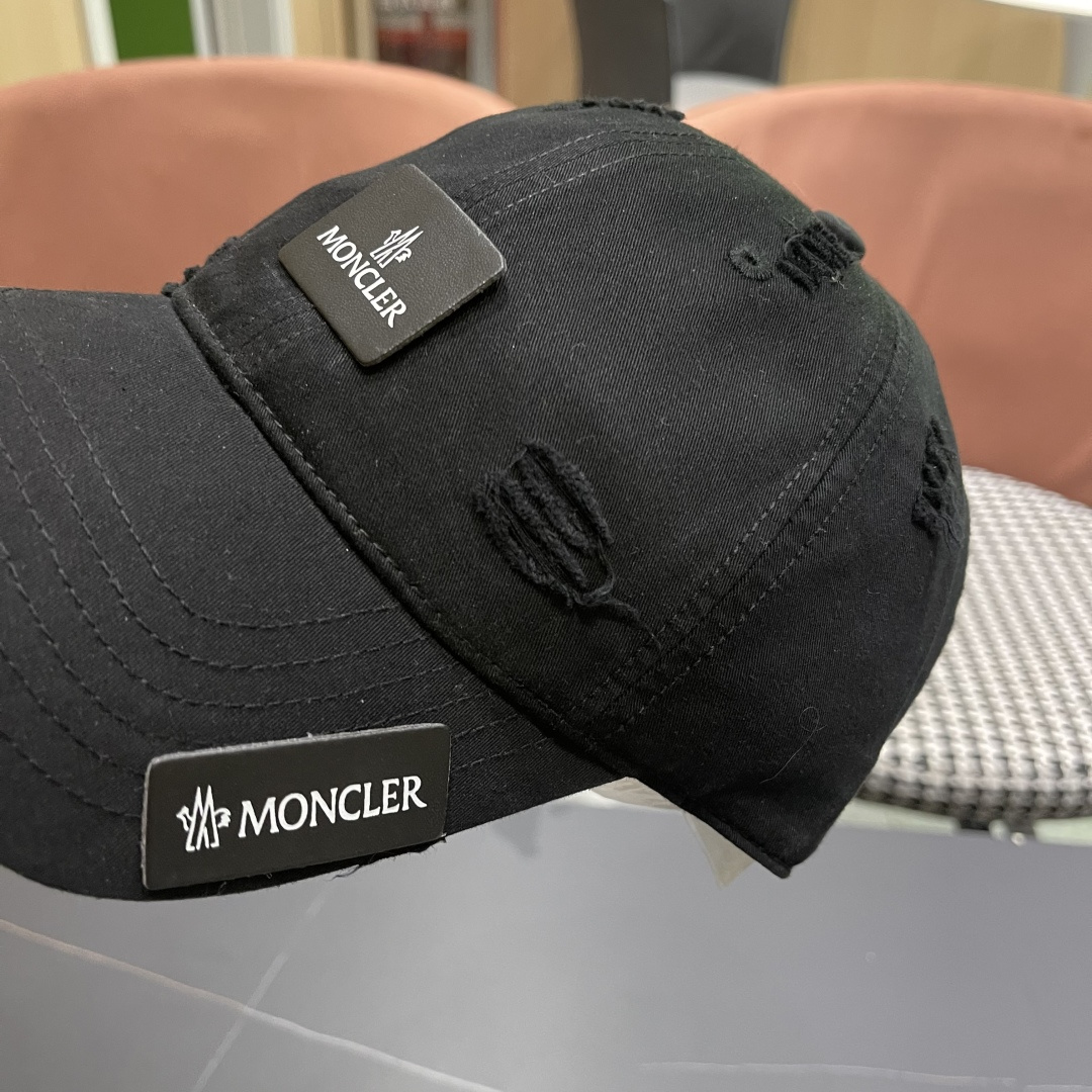  蒙口Moncler🆕2025春款新款个性破洞棒球帽，高品质透气性巨佳，四季佩戴款
男女同款
