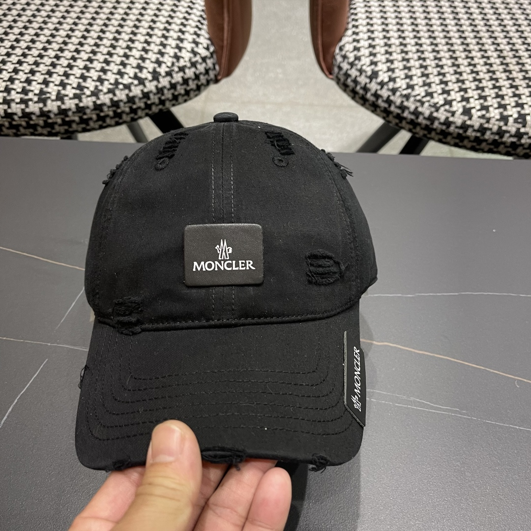  蒙口Moncler🆕2025春款新款个性破洞棒球帽，高品质透气性巨佳，四季佩戴款
男女同款