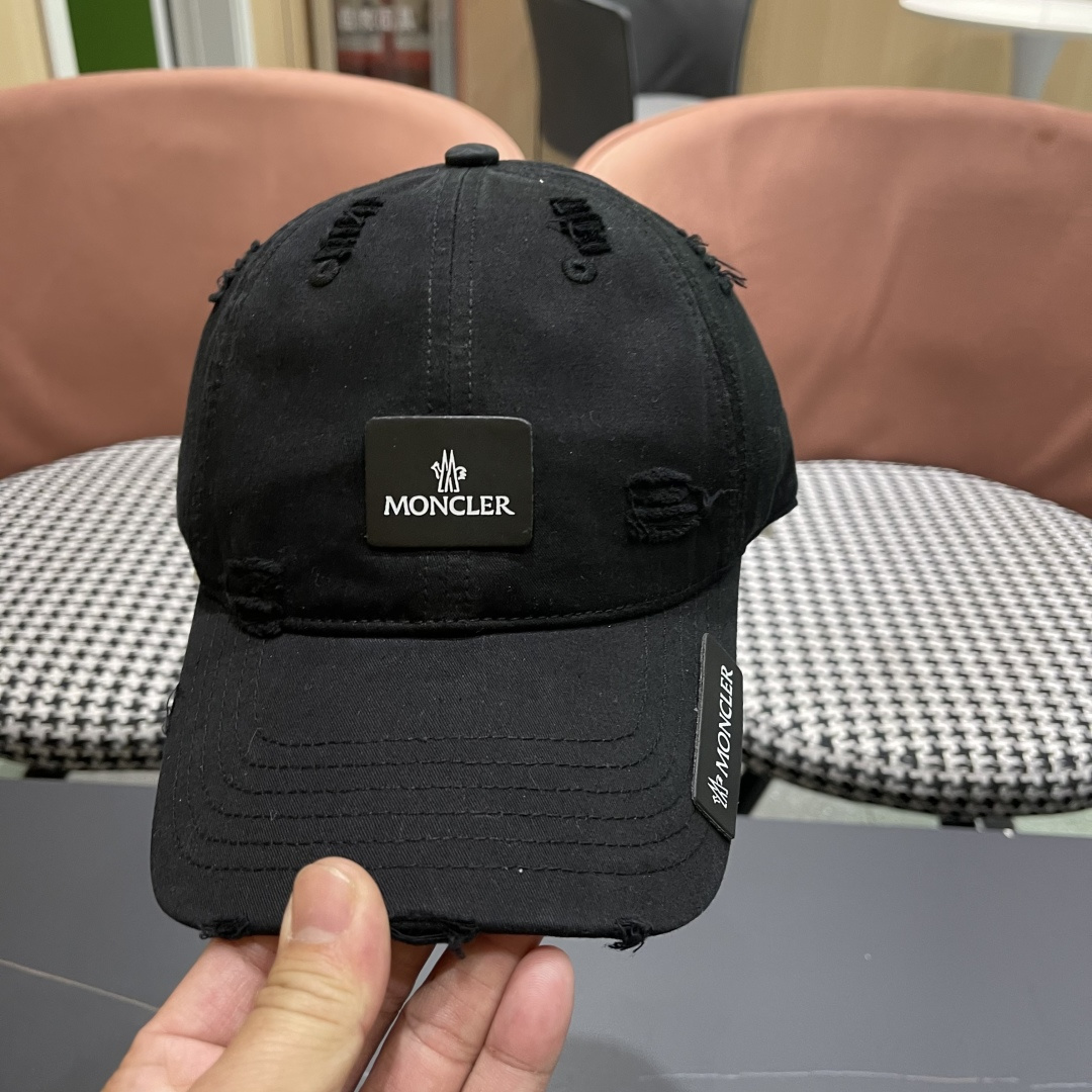  蒙口Moncler🆕2025春款新款个性破洞棒球帽，高品质透气性巨佳，四季佩戴款
男女同款