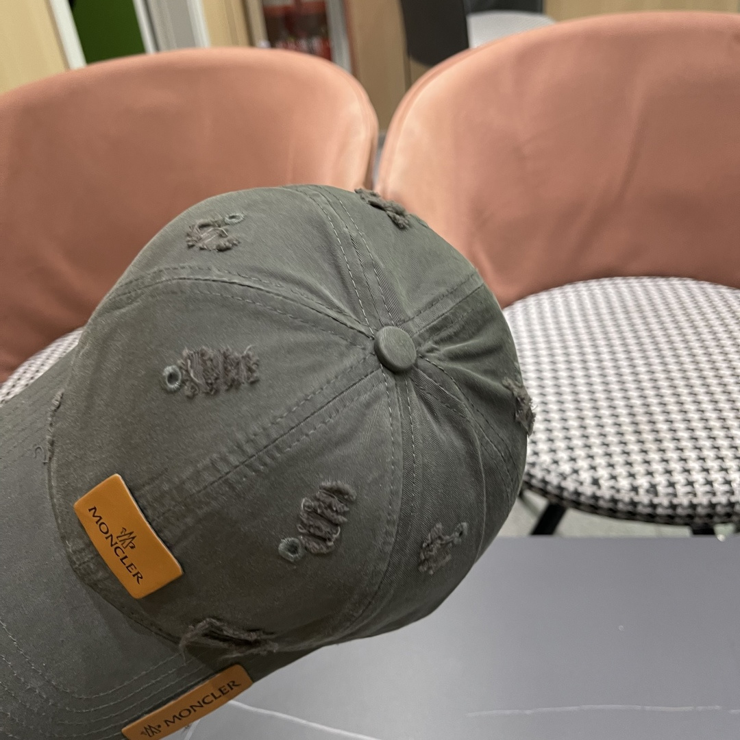  蒙口Moncler🆕2025春款新款个性破洞棒球帽，高品质透气性巨佳，四季佩戴款
男女同款