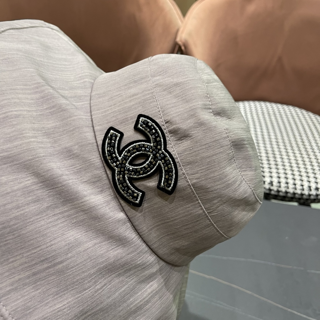 💛【CHANEL香奈儿】2025新款新款韩版蝴蝶结渔夫帽女春夏遮阳盆帽显脸小ins大
檐防晒太阳帽子