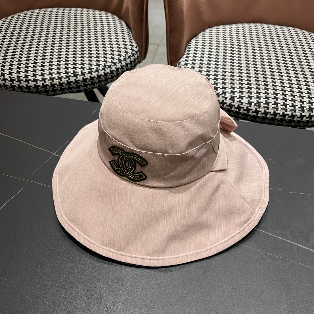 💛【CHANEL香奈儿】2025新款新款韩版蝴蝶结渔夫帽女春夏遮阳盆帽显脸小ins大
檐防晒太阳帽子