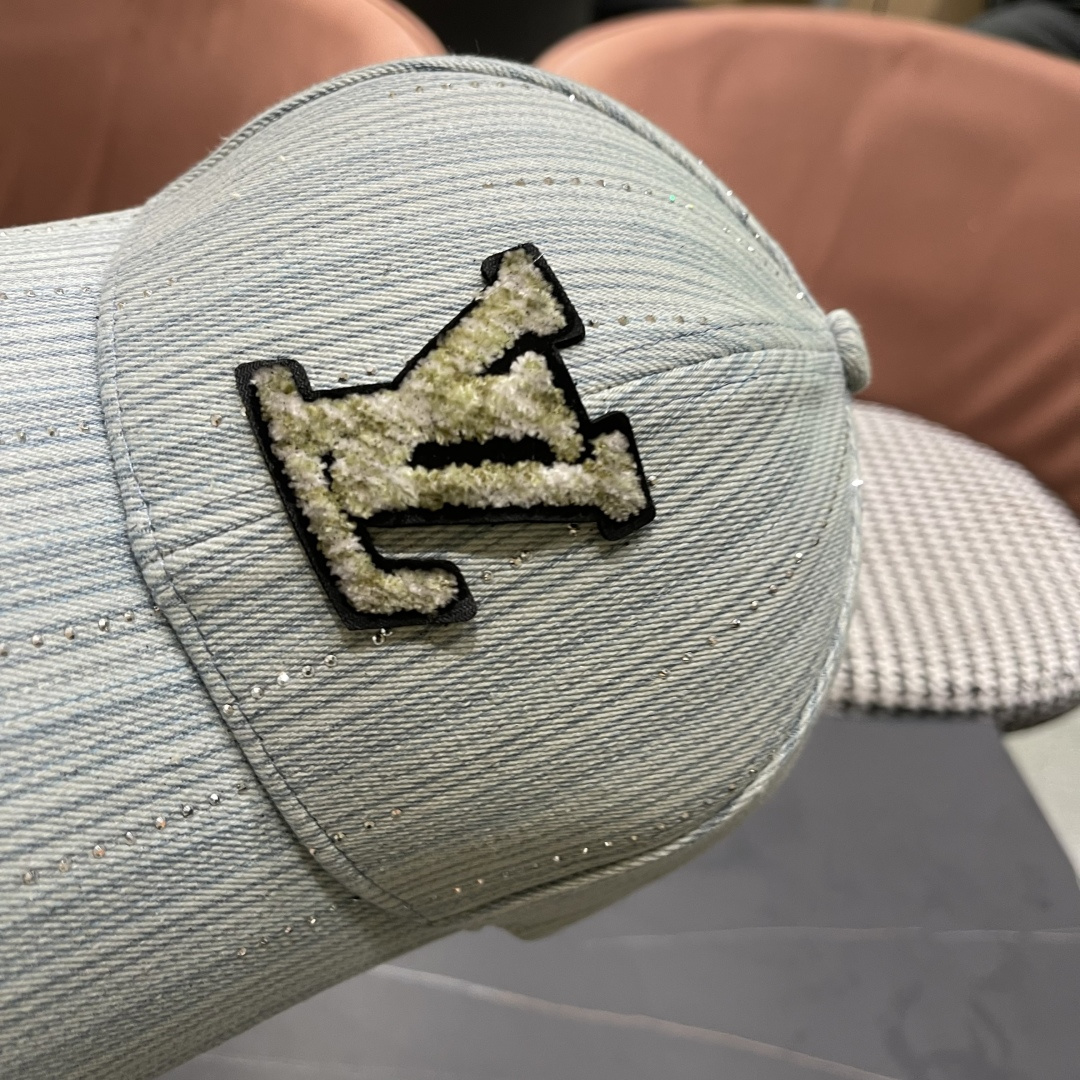 🧢LV路易威登🧢 2025棒球帽，非常经典的经典，流行的复古美，四季可用，出门必备，非常显脸小