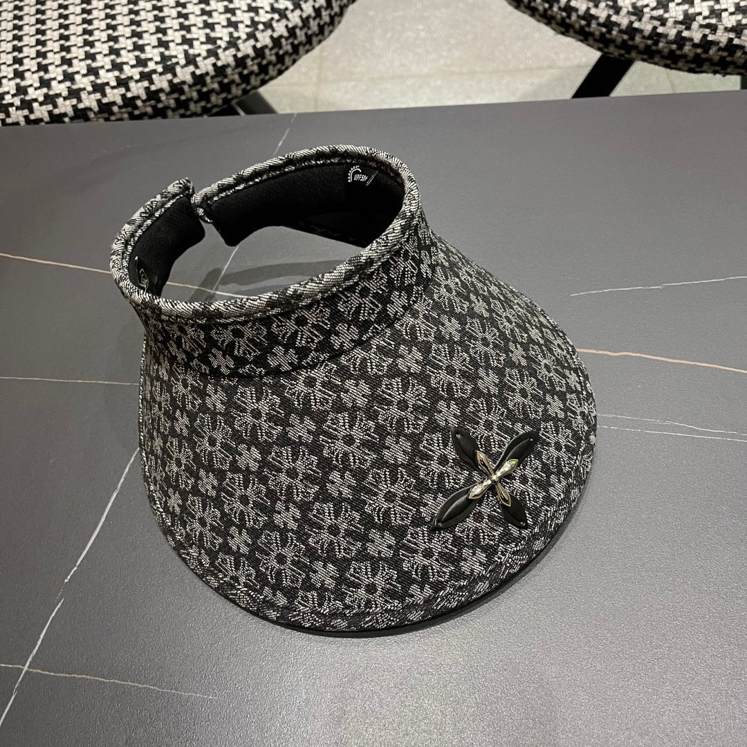  克罗心 2025新款潮牌十字架空顶帽夏季网红同款大檐遮阳帽高级
感显脸小防晒太阳帽