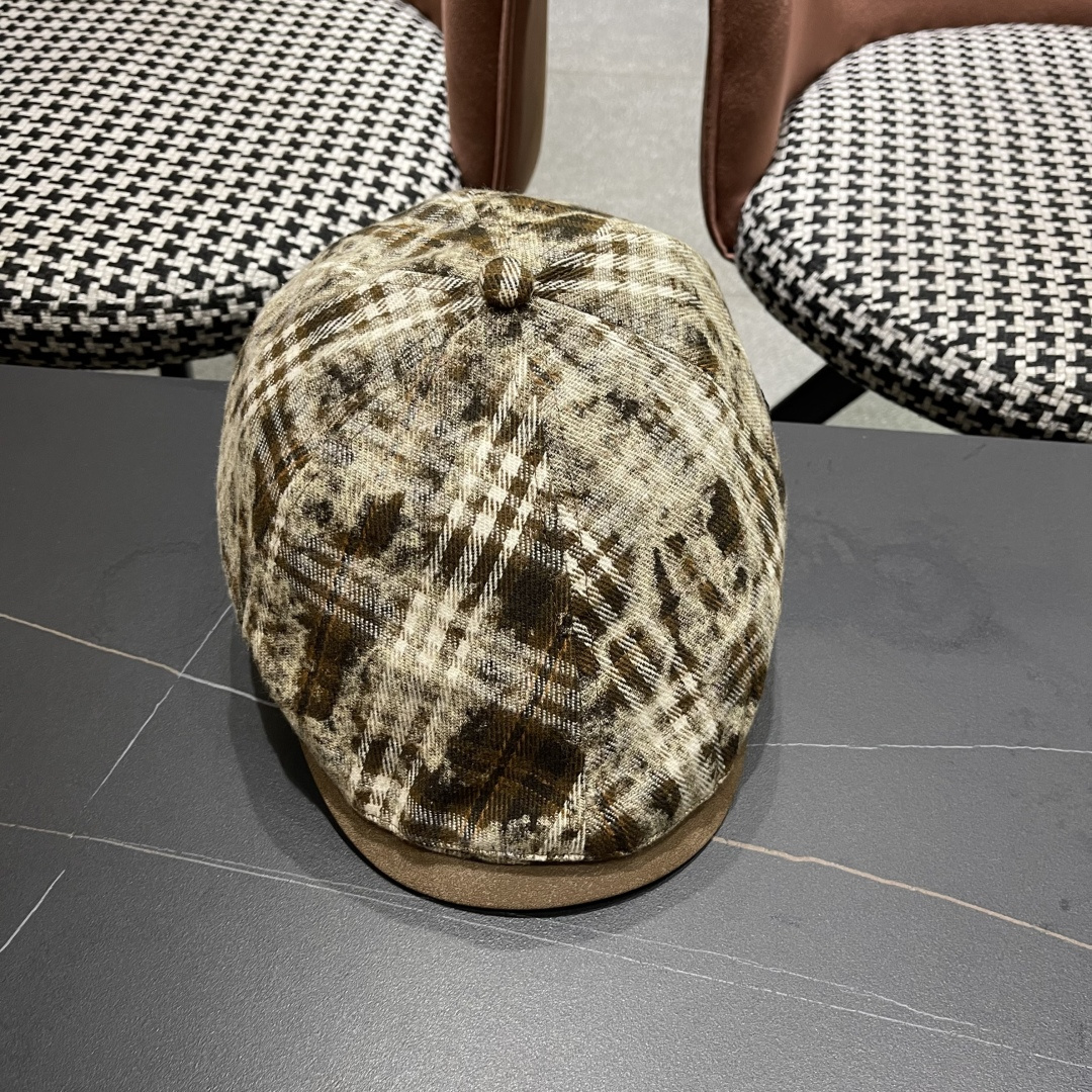  巴黎世家 复古格纹前进帽子女春秋款反戴贝雷帽显脸小做
旧风报童帽时尚百搭