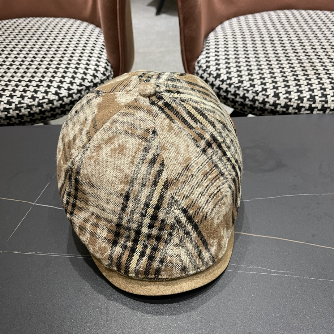  巴黎世家 复古格纹前进帽子女春秋款反戴贝雷帽显脸小做
旧风报童帽时尚百搭