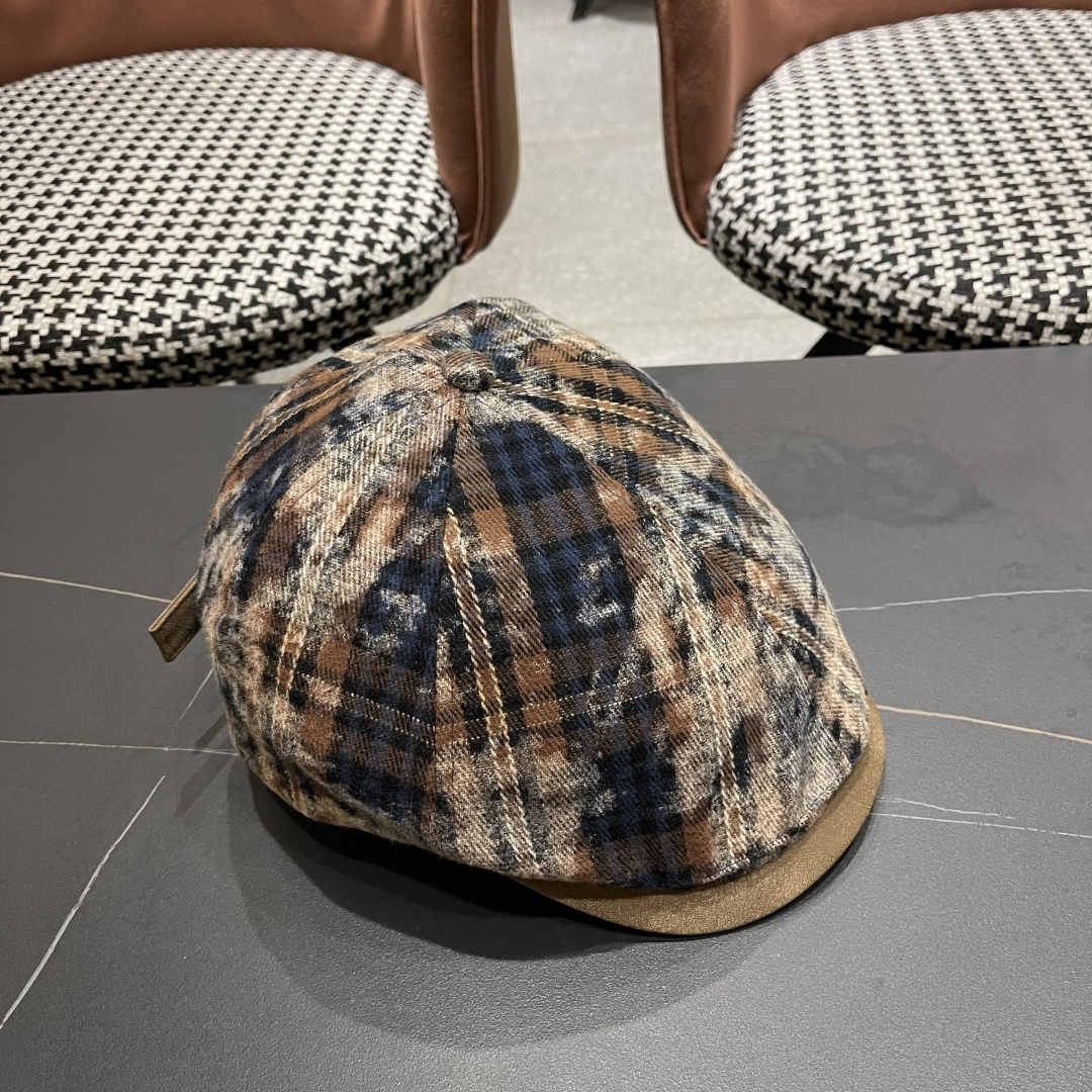  巴黎世家 复古格纹前进帽子女春秋款反戴贝雷帽显脸小做
旧风报童帽时尚百搭