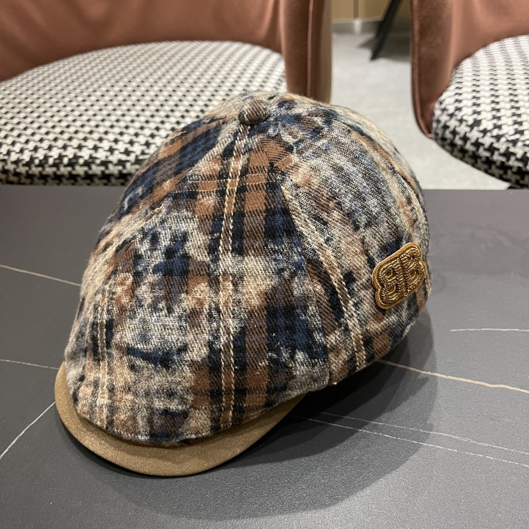  巴黎世家 复古格纹前进帽子女春秋款反戴贝雷帽显脸小做
旧风报童帽时尚百搭