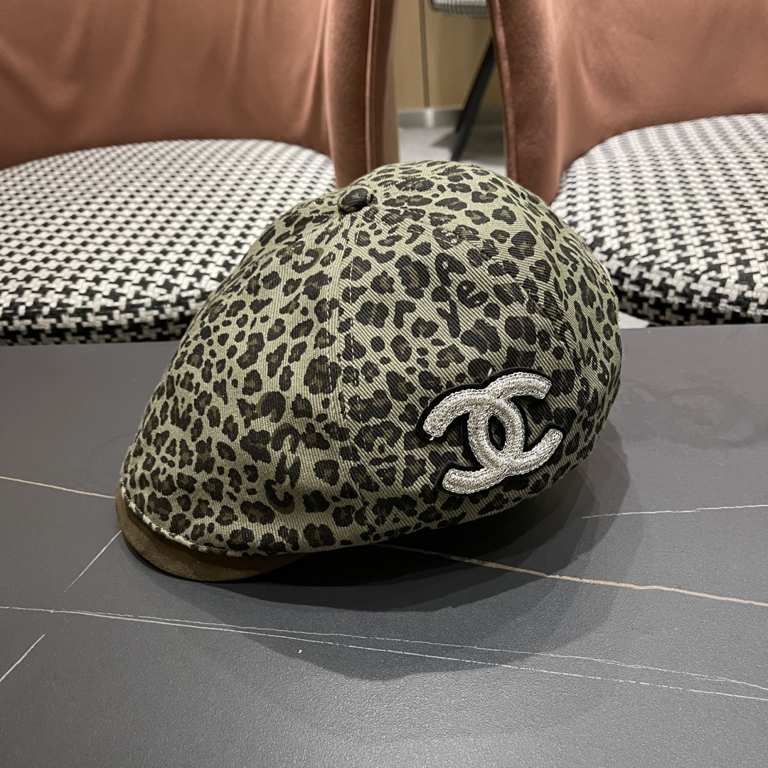  香奈儿 2025新款复古豹纹前进帽子女士春秋季显脸小
辣妹鸭舌贝雷帽子男士