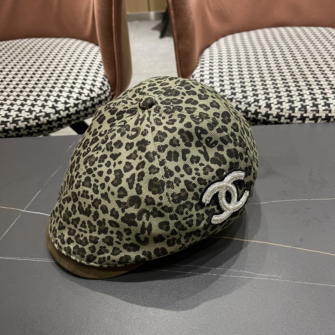  香奈儿 2025新款复古豹纹前进帽子女士春秋季显脸小
辣妹鸭舌贝雷帽子男士