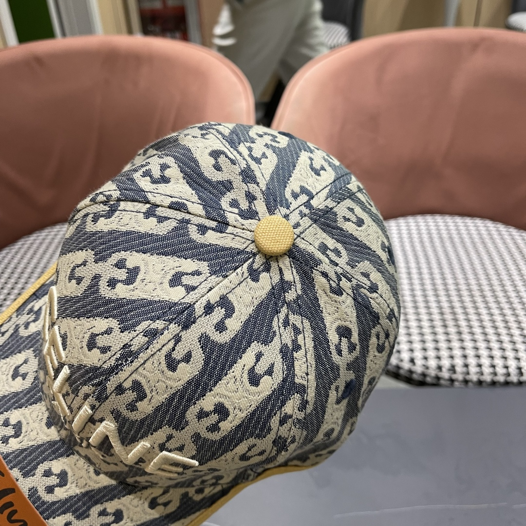  【CELINE赛琳】2025春夏款新款简约棒球帽，新款出货，大牌款超好搭配，赶紧入手！