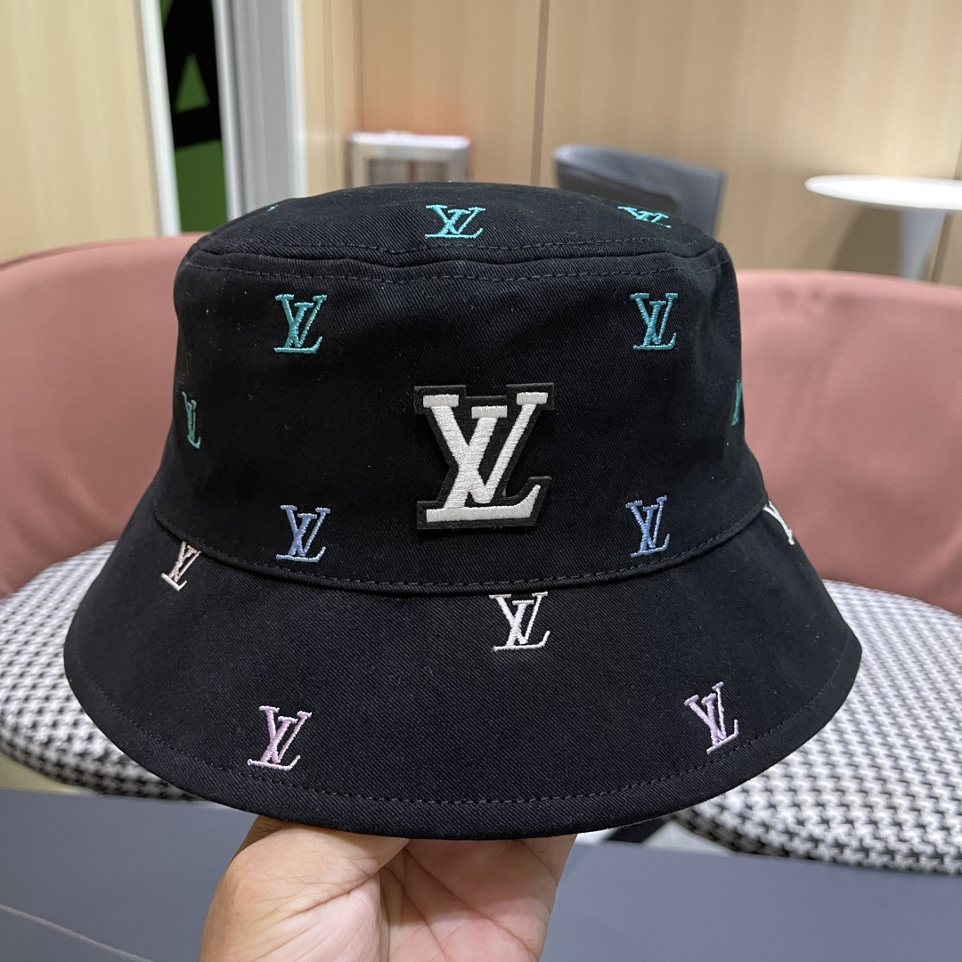  Lv路易威登2025新款 彩色渐变字母刺绣时尚双面渔夫帽 男士帽子
