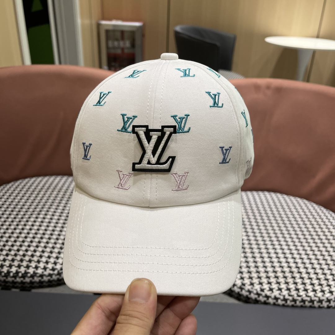  LV路易威登2025新款男女同款黑色棉质幻彩LV
剌绣棒球帽遮阳帽