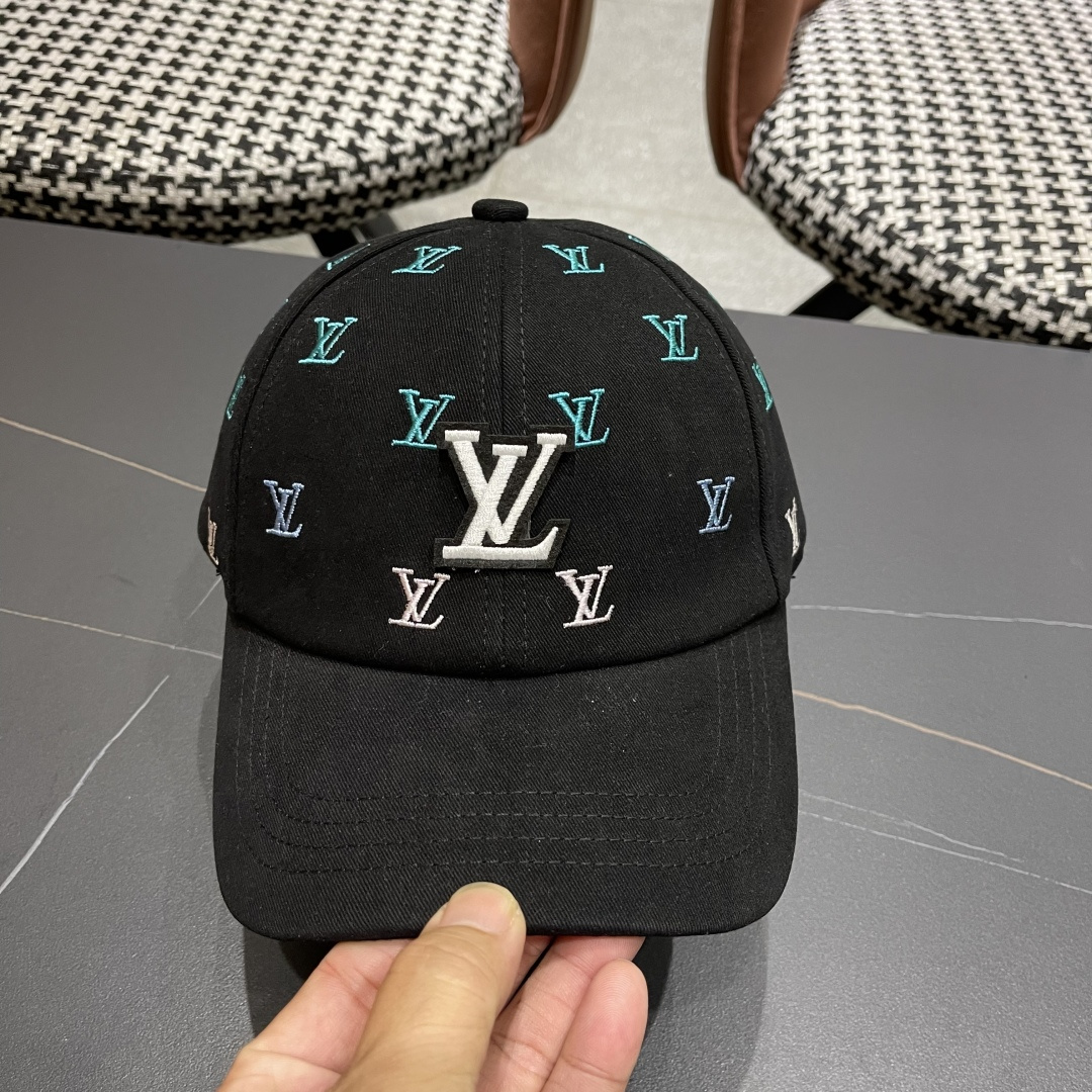  LV路易威登2025新款男女同款黑色棉质幻彩LV
剌绣棒球帽遮阳帽