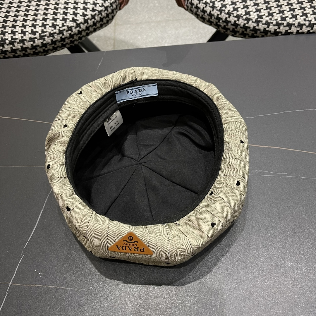  普拉达 2025新款韩版贝雷帽女牛仔布刺绣画家帽春秋时尚云
朵帽蓓蕾帽八角帽潮