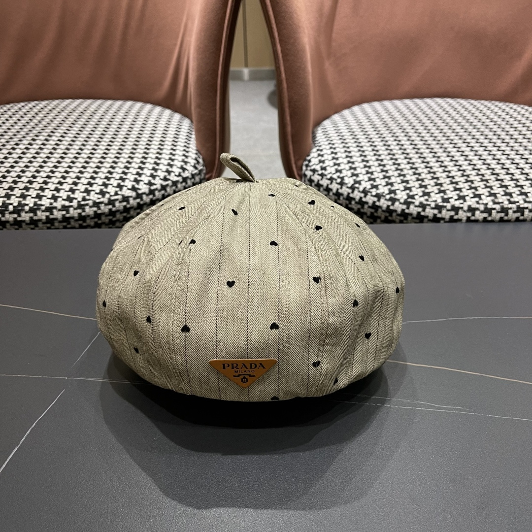  普拉达 2025新款韩版贝雷帽女牛仔布刺绣画家帽春秋时尚云
朵帽蓓蕾帽八角帽潮