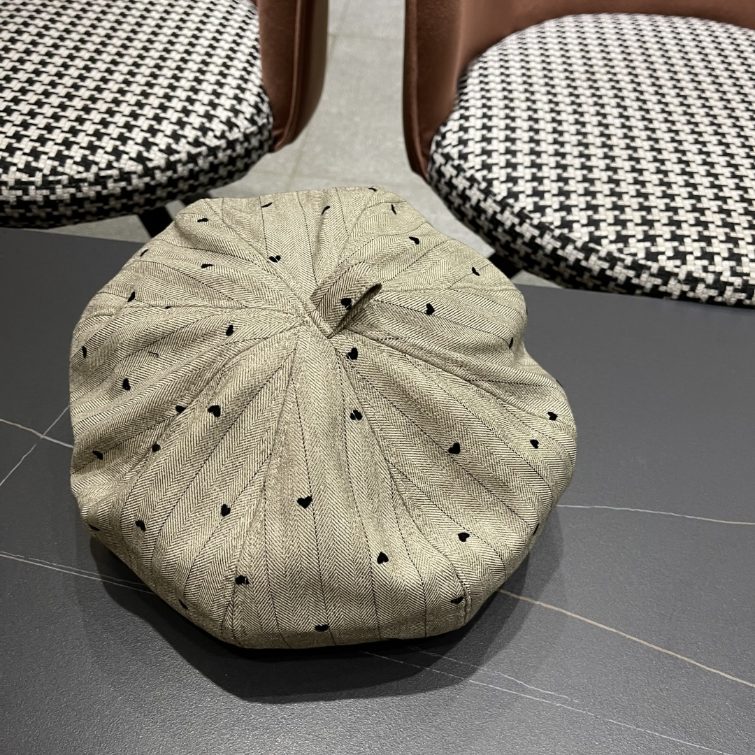  普拉达 2025新款韩版贝雷帽女牛仔布刺绣画家帽春秋时尚云
朵帽蓓蕾帽八角帽潮