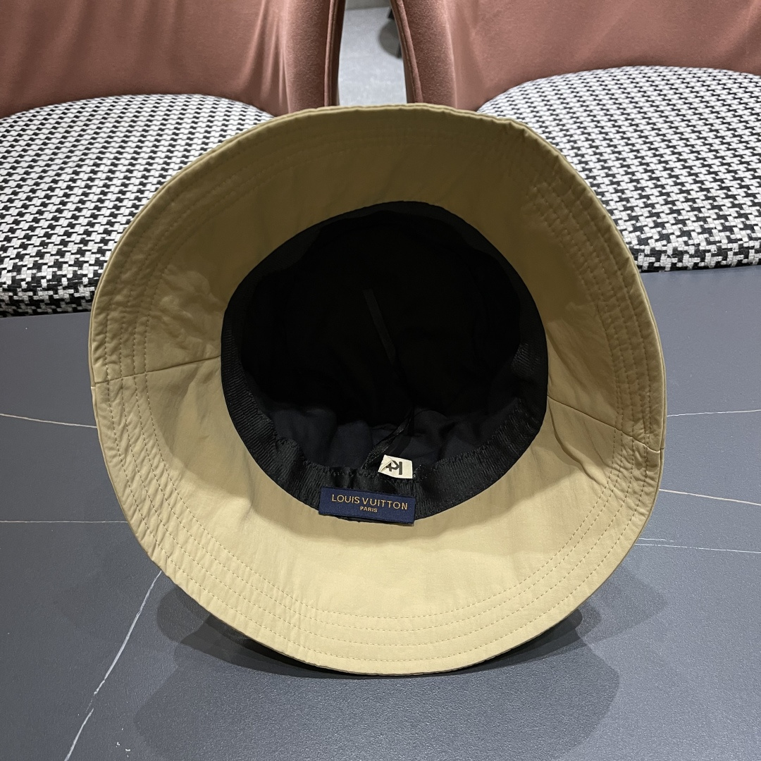 Lv路易威登渔夫帽女显脸小韩版春夏季百搭休闲遮阳防晒盆
帽逛街通勤出游帽子