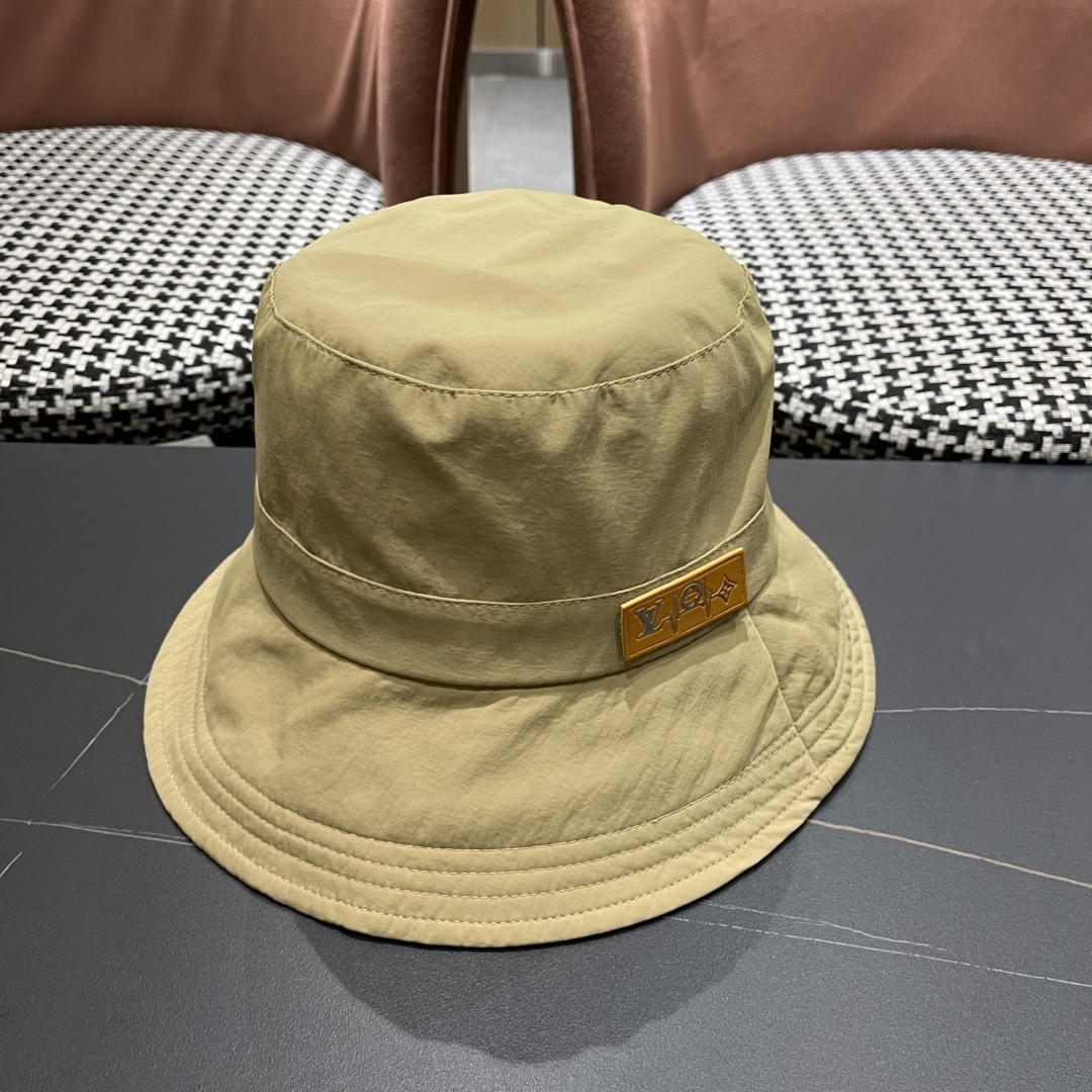  Lv路易威登渔夫帽女显脸小韩版春夏季百搭休闲遮阳防晒盆
帽逛街通勤出游帽子