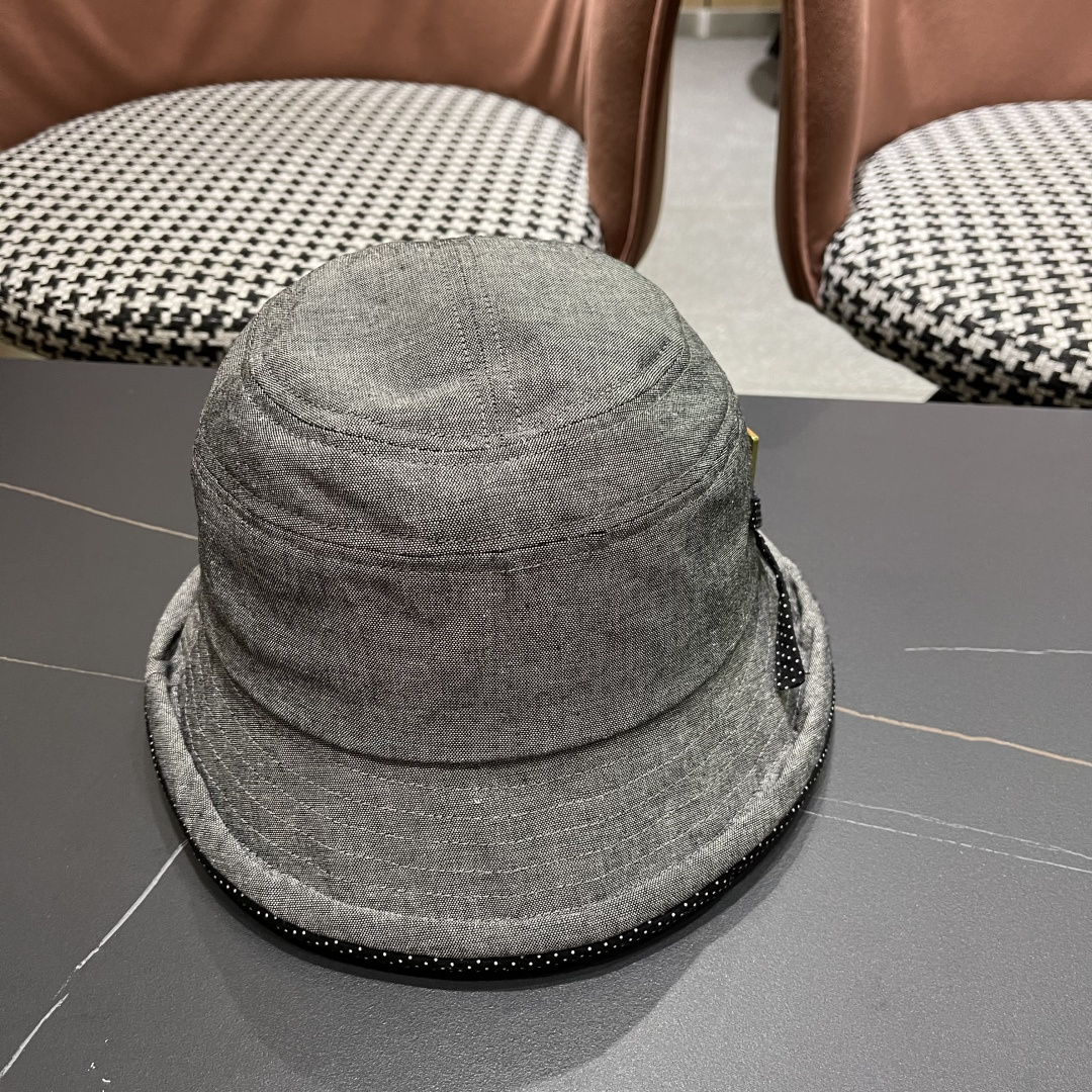  香奈儿 2025新款蝴蝶结卷边渔夫帽子女夏季赫本风气质优雅
礼帽百搭显脸小遮阳盆帽