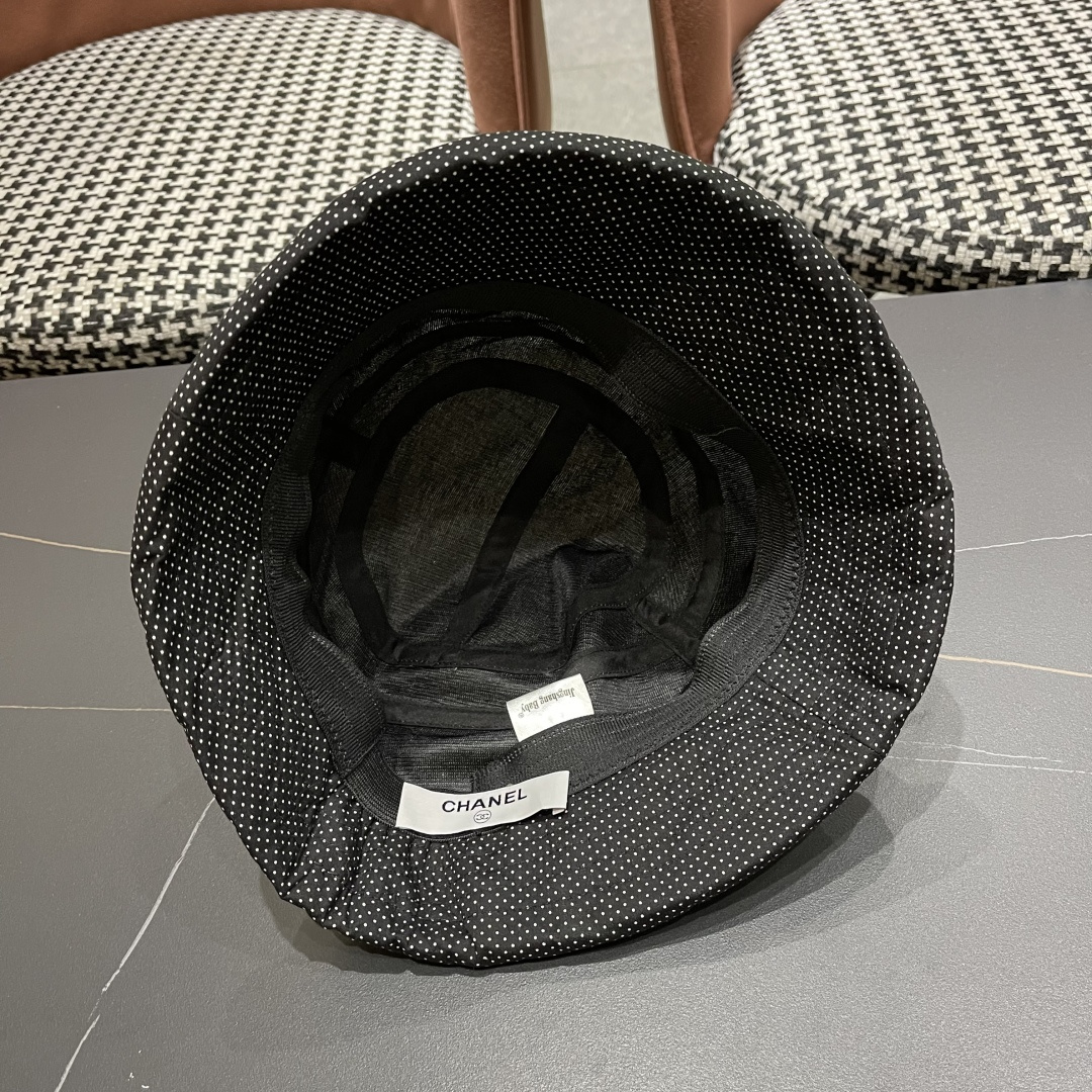  香奈儿 2025新款蝴蝶结卷边渔夫帽子女夏季赫本风气质优雅
礼帽百搭显脸小遮阳盆帽