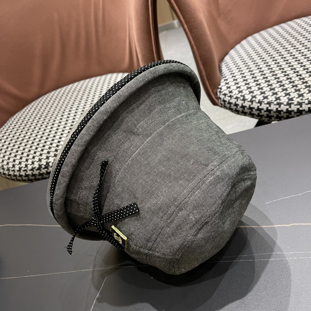  香奈儿 2025新款蝴蝶结卷边渔夫帽子女夏季赫本风气质优雅
礼帽百搭显脸小遮阳盆帽