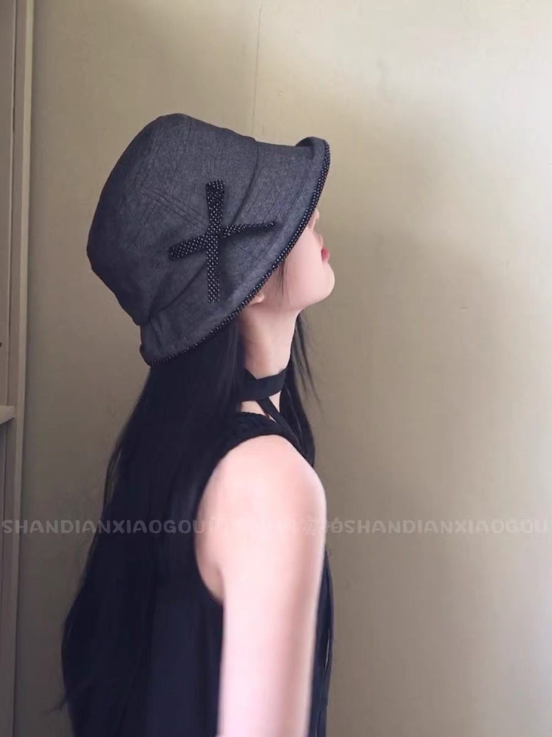  香奈儿 2025新款蝴蝶结卷边渔夫帽子女夏季赫本风气质优雅
礼帽百搭显脸小遮阳盆帽