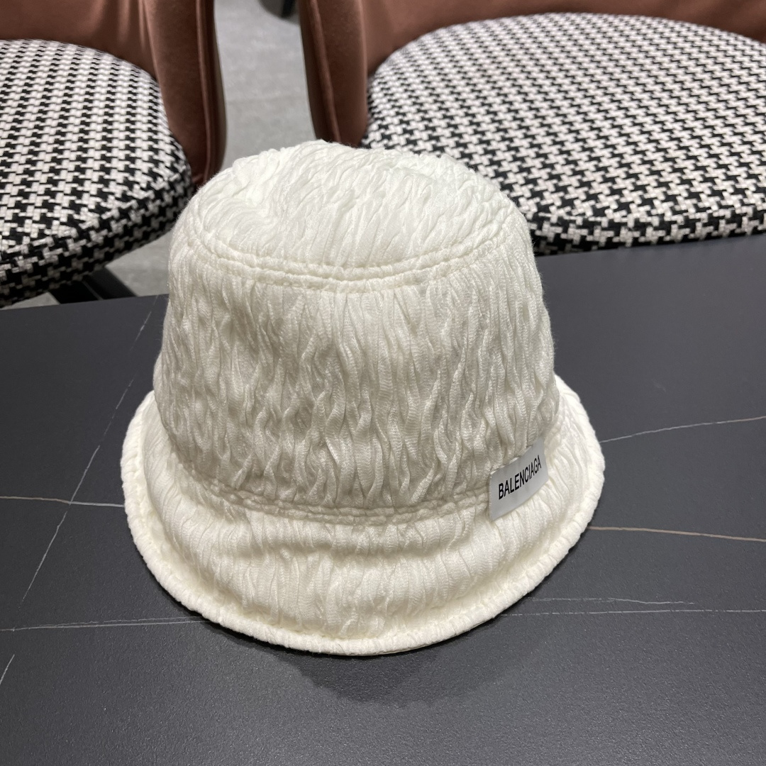  巴黎世家 2025新款日系复古简约百搭渔夫帽可折叠平顶
帽女旱秋画家帽报童帽