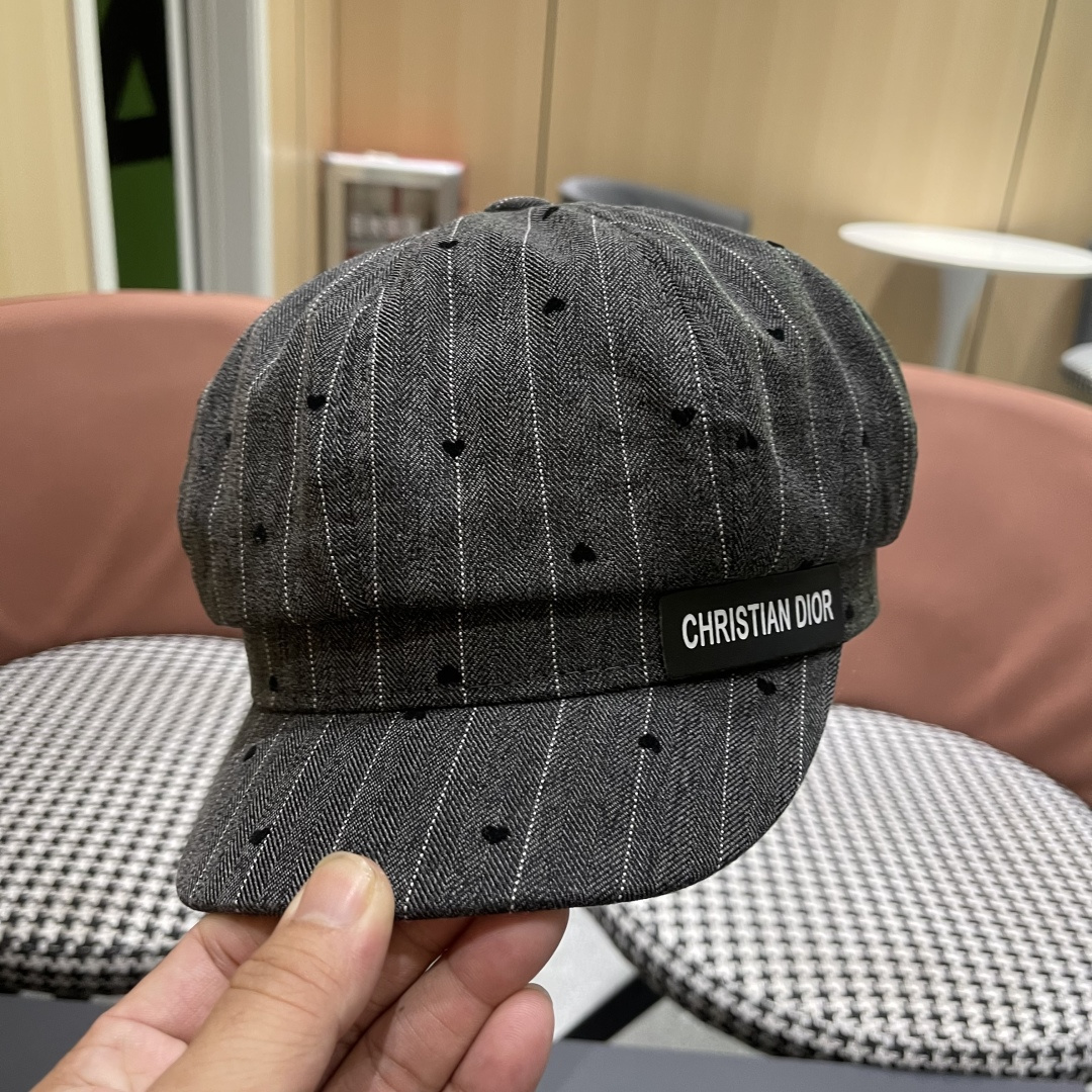  迪奥 遮阳八角帽子2025年爆款女新款时尚洋气
鸭舌帽春秋画家报童帽夏季