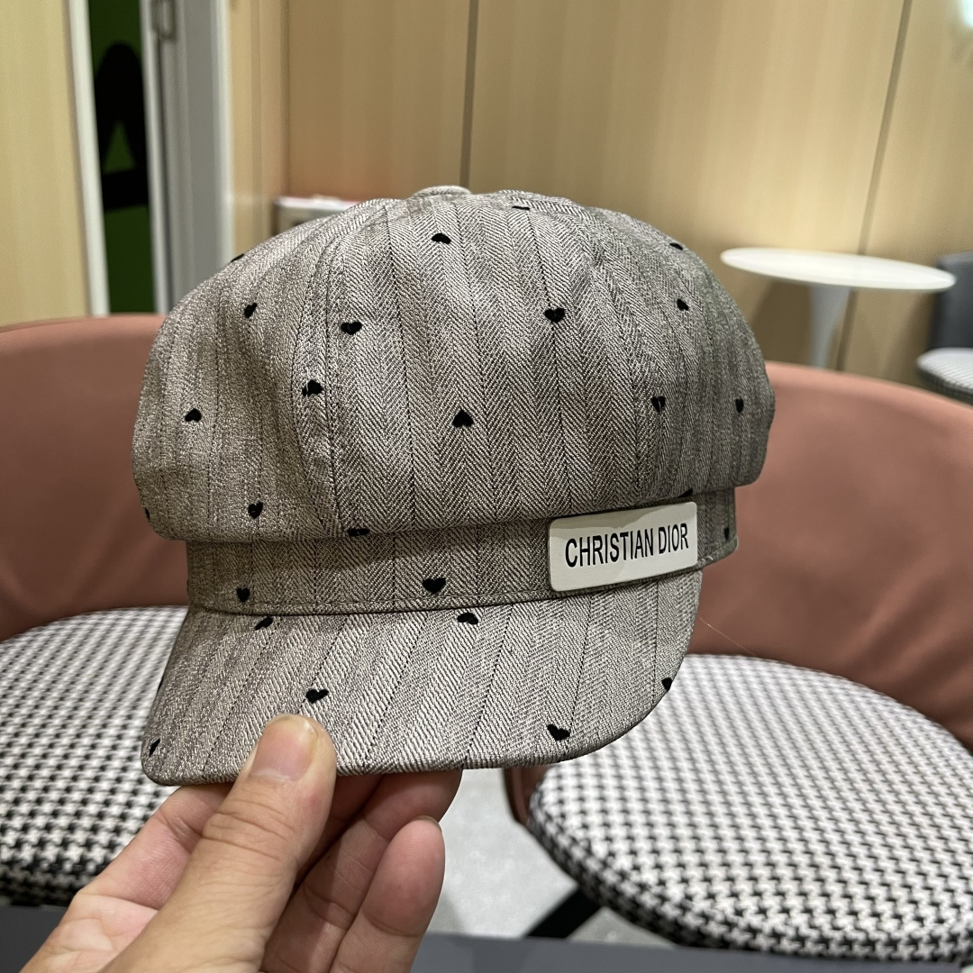  迪奥 遮阳八角帽子2025年爆款女新款时尚洋气
鸭舌帽春秋画家报童帽夏季