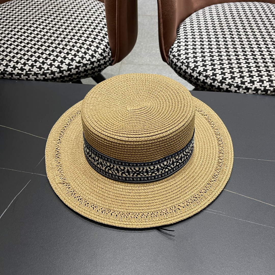  Dior迪奥草帽，一顶超级有品位的草帽了~出街首选！帽型超美腻颜色妥妥，轻便携带！小仙女🧚人手必备 头