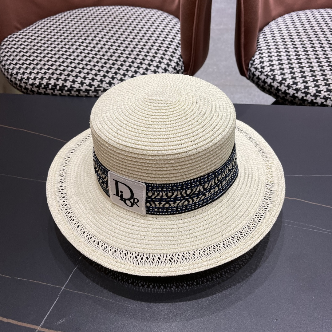  Dior迪奥草帽，一顶超级有品位的草帽了~出街首选！帽型超美腻颜色妥妥，轻便携带！小仙女🧚人手必备 头