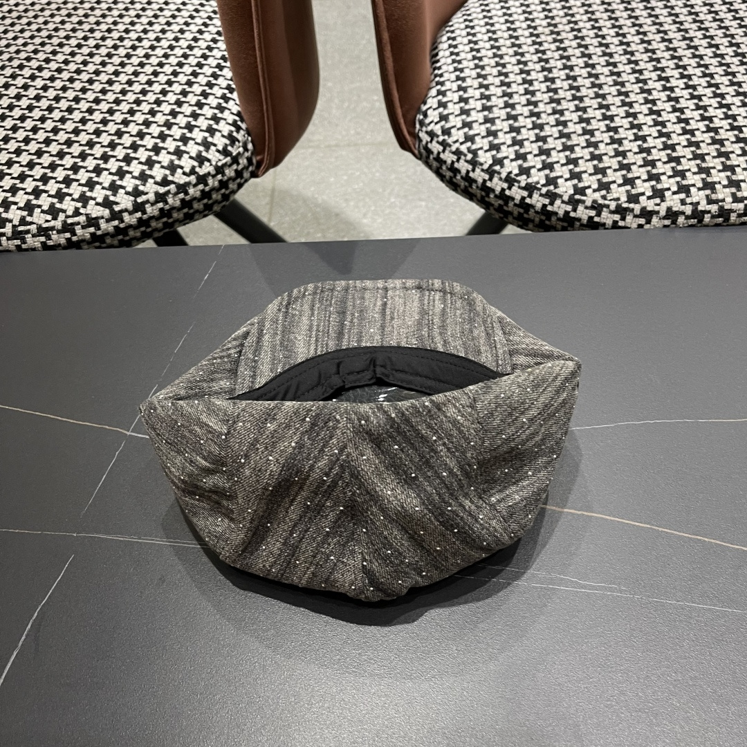 普拉达 时髦条纹带钻牛仔做1前进帽女春夏秋画家帽子街头复古显脸小贝雷帽潮