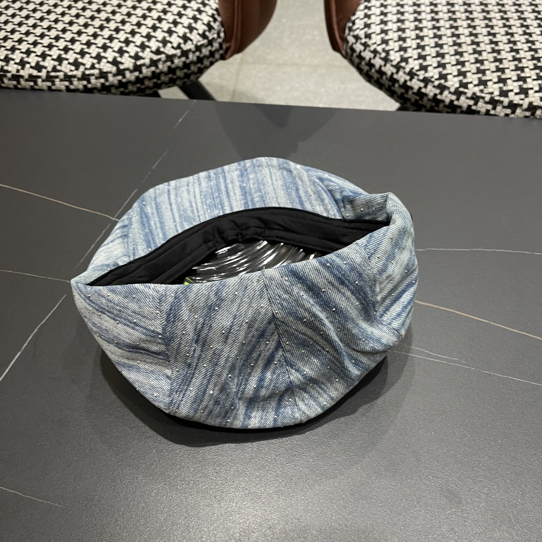 普拉达 时髦条纹带钻牛仔做1前进帽女春夏秋画家帽子街头复古显脸小贝雷帽潮