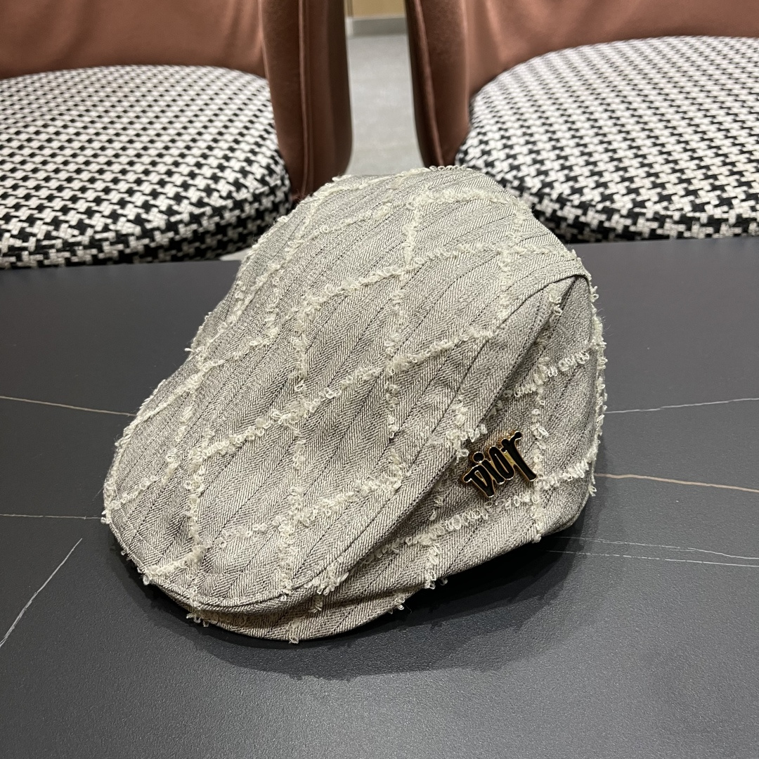 迪奥日系设计感前进帽女生时尚毛边画家帽显脸小复古报童帽春夏鸭舌帽