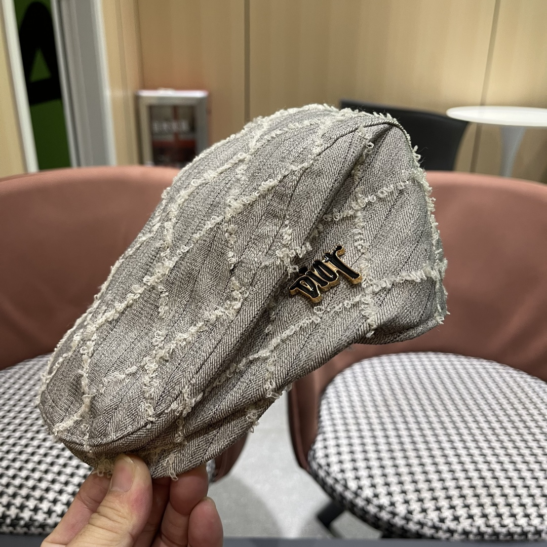 迪奥日系设计感前进帽女生时尚毛边画家帽显脸小复古报童帽春夏鸭舌帽