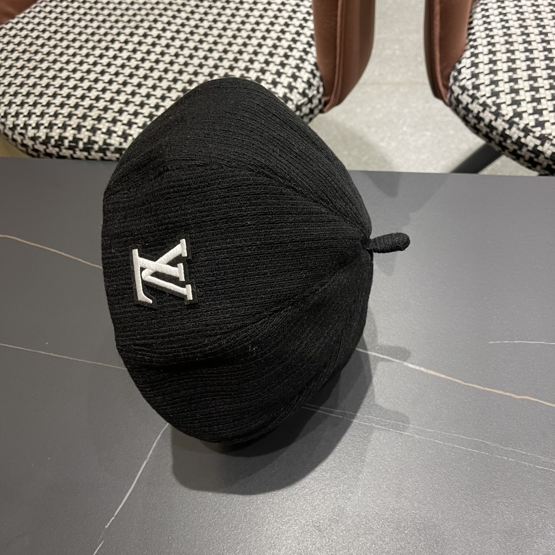 Lv路易威登秋冬新款字母贝雷帽子女韩版网红南瓜帽复古咖色简约百搭品脸小