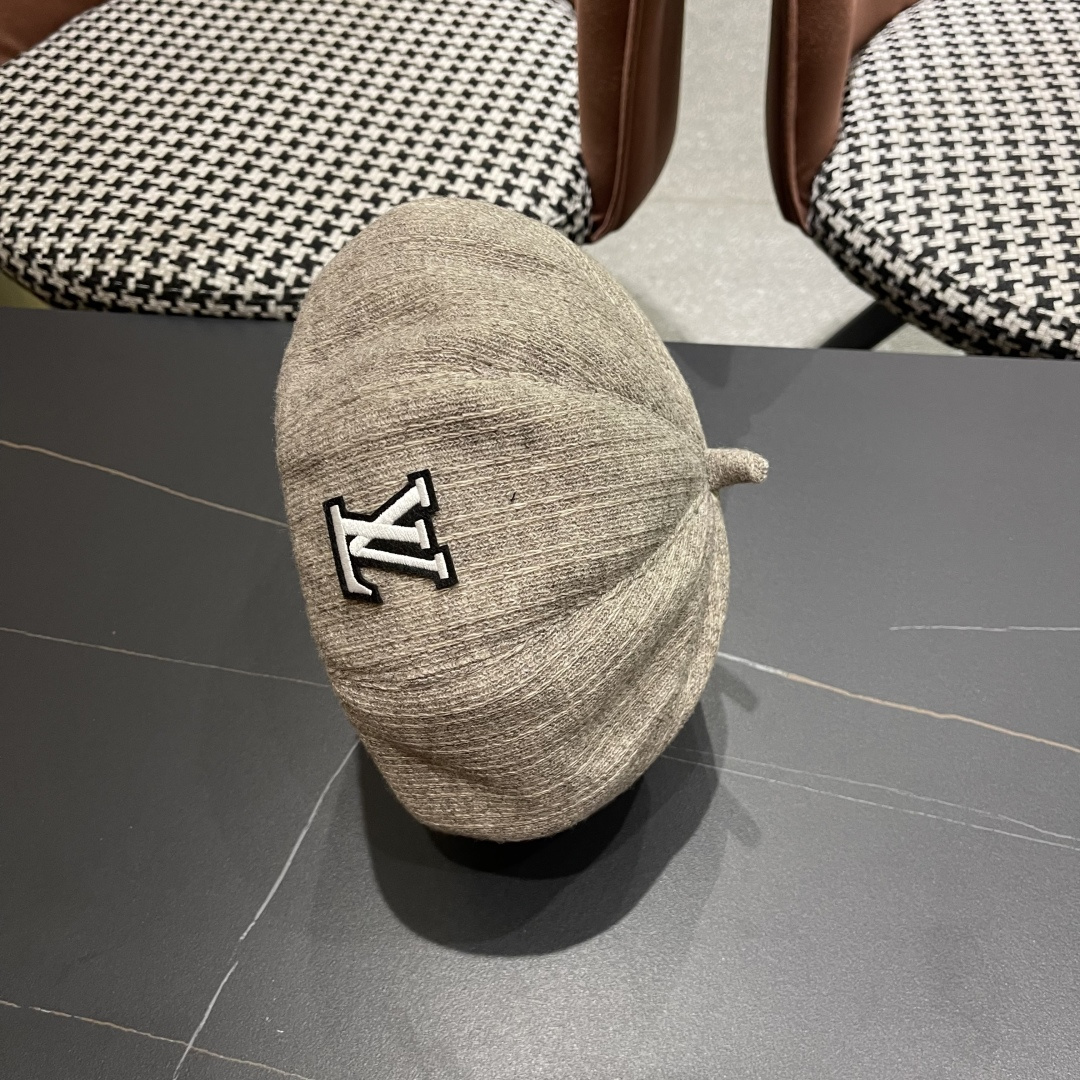 Lv路易威登秋冬新款字母贝雷帽子女韩版网红南瓜帽复古咖色简约百搭品脸小