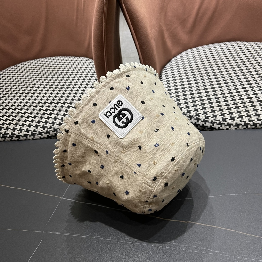  香奈儿Chanel夏季透气防晒渔夫帽子小碎花脸小休闲百搭出游遮阳盆帽