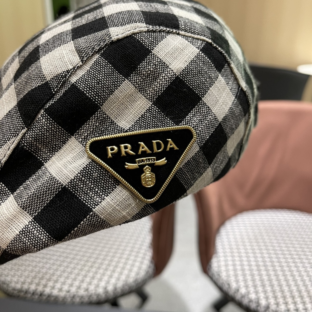 普拉达 黑白格子前进帽女文艺复吉百搭显脸小贝雷帽大头国报童鸭舌帽子潮