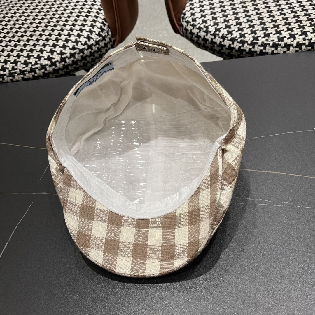 普拉达 黑白格子前进帽女文艺复吉百搭显脸小贝雷帽大头国报童鸭舌帽子潮