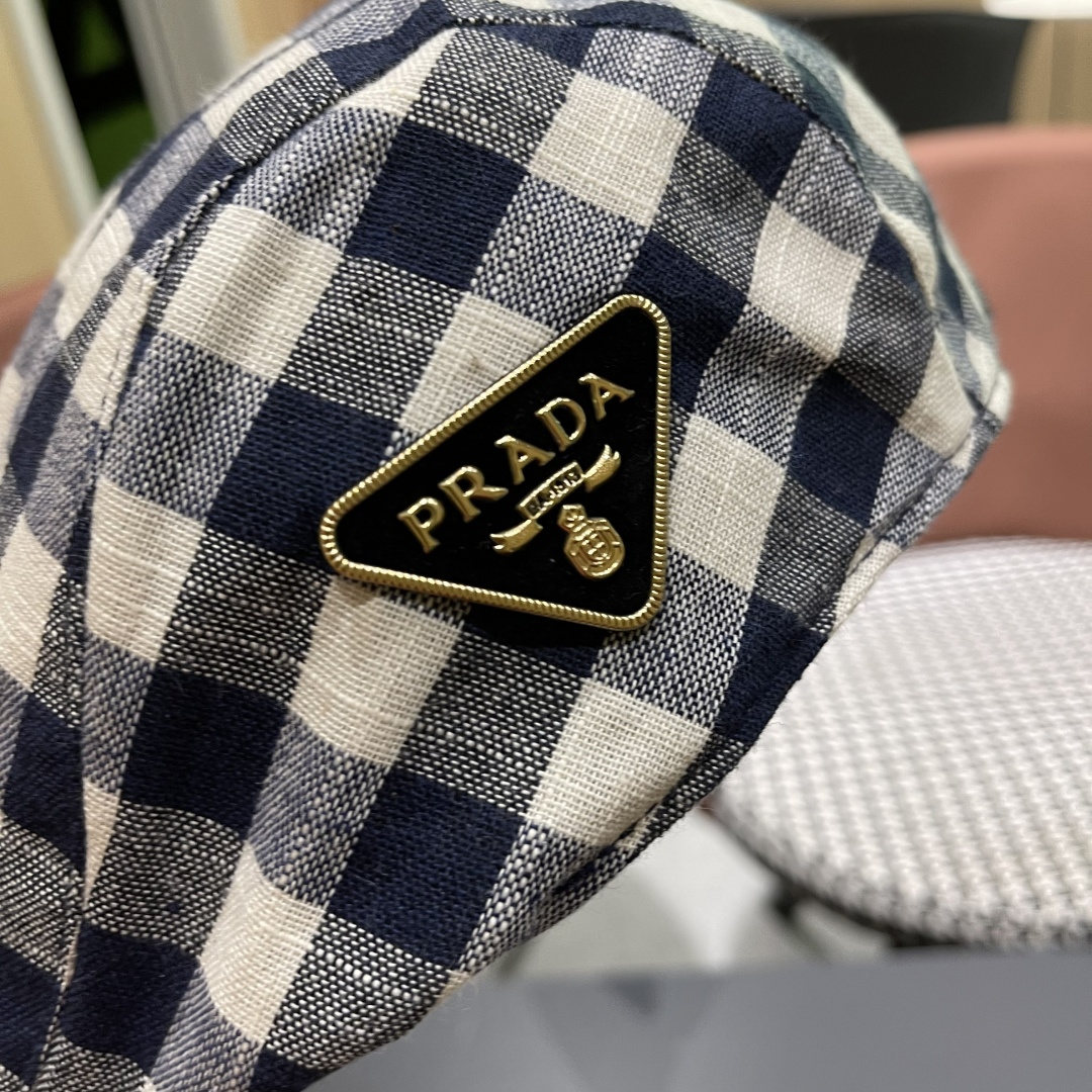 普拉达 黑白格子前进帽女文艺复吉百搭显脸小贝雷帽大头国报童鸭舌帽子潮