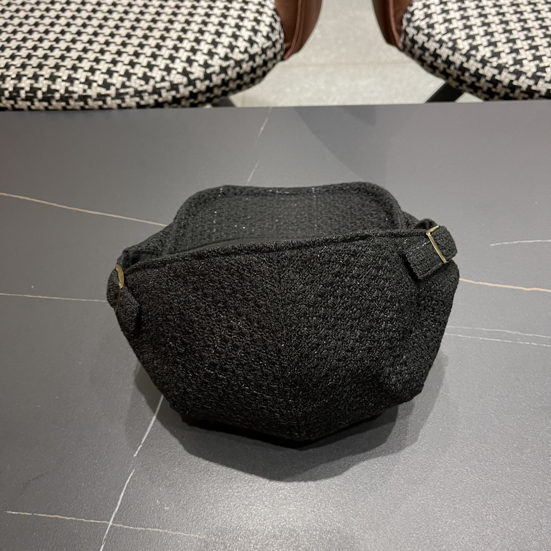 香奈儿 英伦复古前进帽女 2024春秋季百搭鸭舌报童帽大头围画